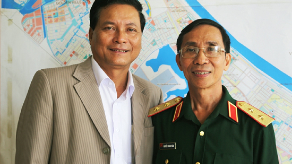 ong_duong_thanh_thi_va_trung_tuong_nguyen_thanh_tuan_nguyen_cuc_truong_cuc_tuyen_huan_tong_cuc_chinh_tri_quan_doi_nhan_dan_viet_nam_la_nhung_nguoi_tung_chien_dau_bam_tru_tai_can_cu_b1-_hong_phuoc.jpg