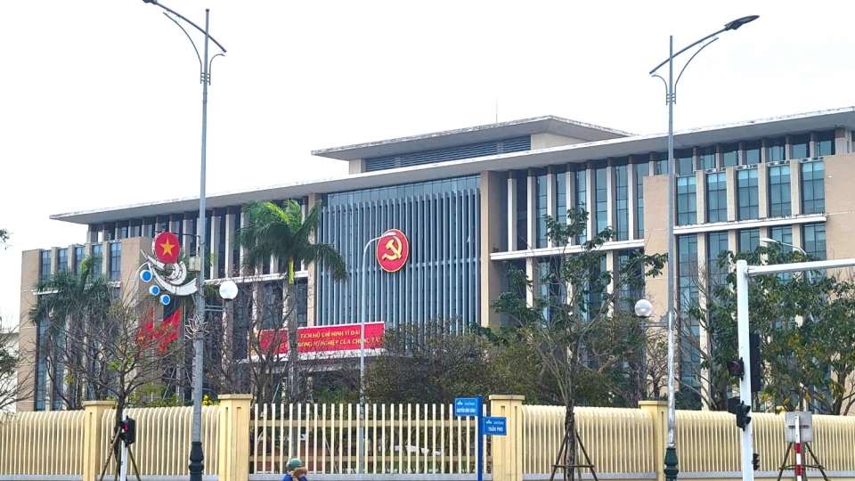 quang_binh_yeu_cau_khong_to_chuc_doan_cong_tac_ngoai_tinh_cho_den_khi_hoan_thanh_viec_sap_xep_to_chuc_lai_don_vi_hanh_chinh_cac_cap.jpg