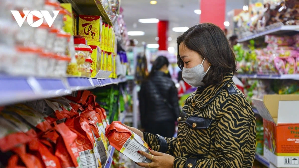 rising living costs bring to bear pressure on workers subject to taxable income.jpg