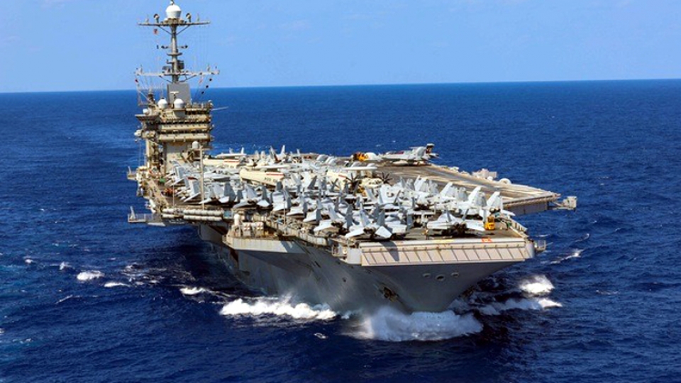 tau-san-bay-my-uss-harry-truman.jpg