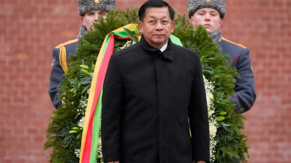 thong_tuong_myanmar_min_aung_hlaing_dat_vong_hoa_tai_mo_cua_nhung_chien_si_vo_danh_o_thu_do_moscow_nga_hom_4_3_anh_reuters.png
