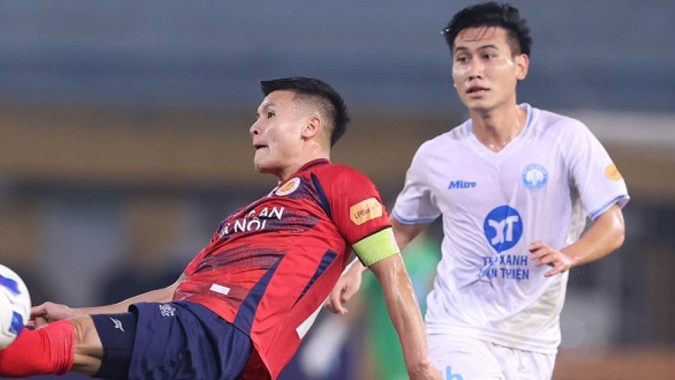 truc tiep clb cahn vs nam dinh 19.jpg