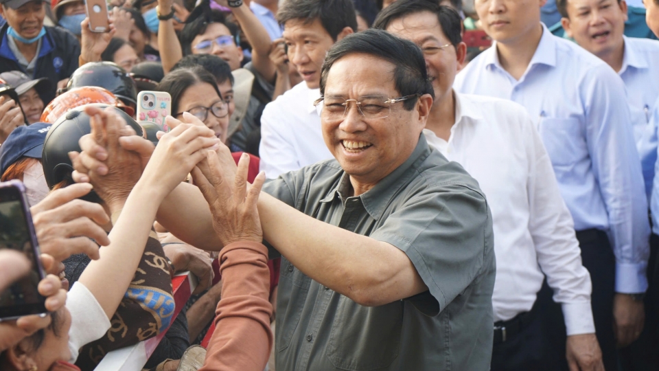 vov_thu_tuong_chinh_phu_pham_minh_chinh_tham_hoi_nguoi_dan_tai_huyen_tay_son_20250324134755.jpg