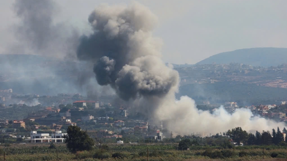 Israel tiếp tục không kích vào Syria và Lebanon