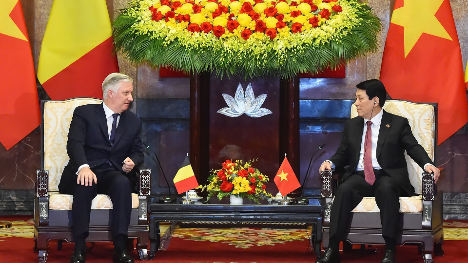 01-04_chu_tich_nuoc_luong_cuong_va_nha_vua_philippe_tai_hoi_kien.jpg
