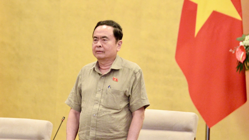 24-4_ctqh_du_hn_app_quoc_hoi_1.jpg