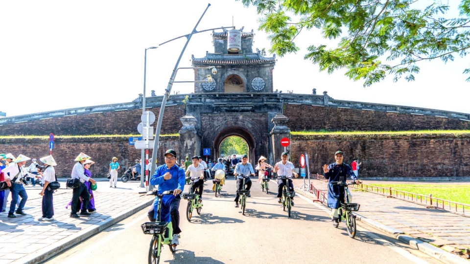 Trải nghiệm du lịch Huế bằng xe đạp.jpg