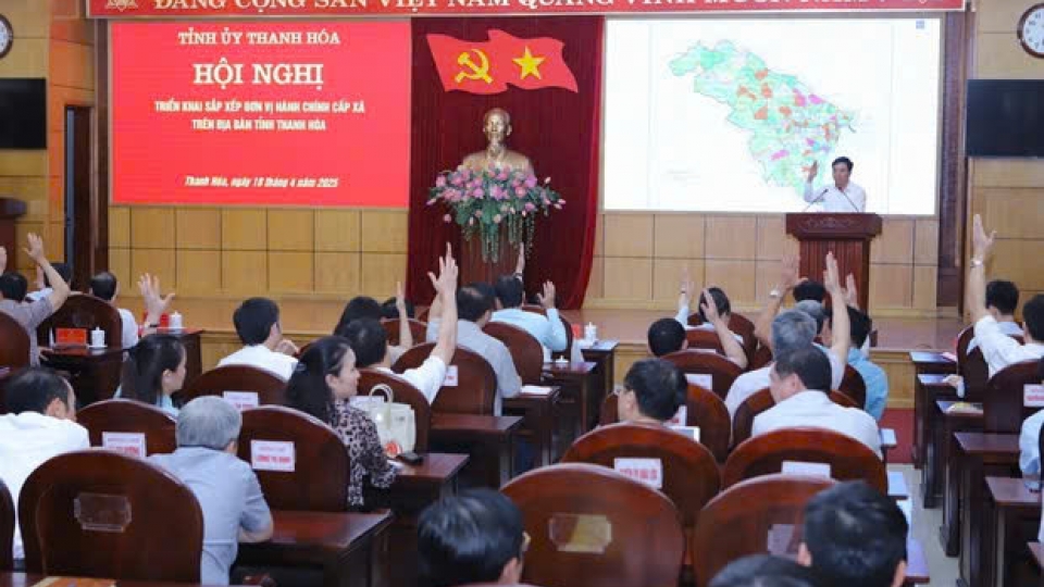 _ban_chap_hanh_dang_bo_tinh_thanh_hoa_bieu_quyet_thong_qua_nghi_quyet_ve_sap_xep_don_vi_hanh_chinh_cap_xa_tu_547_xa_giam_xuong_con_166._anh_minh_hieu_.jpg