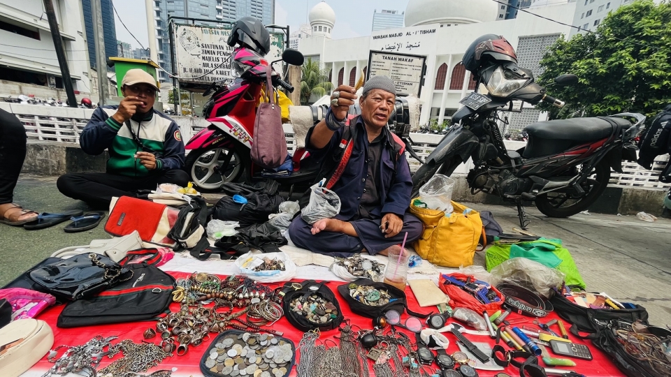 dan Indonesia ban hang rong tren pho Jakarta -vov.jpeg