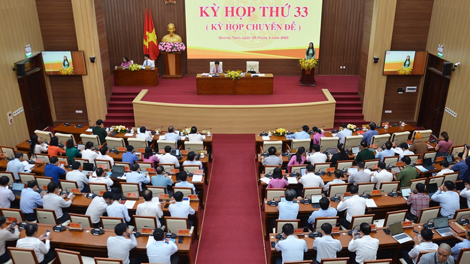 day_la_ky_hop_thong_qua_cac_nghi_quyet_trong_ve_sap_xep_don_vi_hanh_chinh_moi.jpg