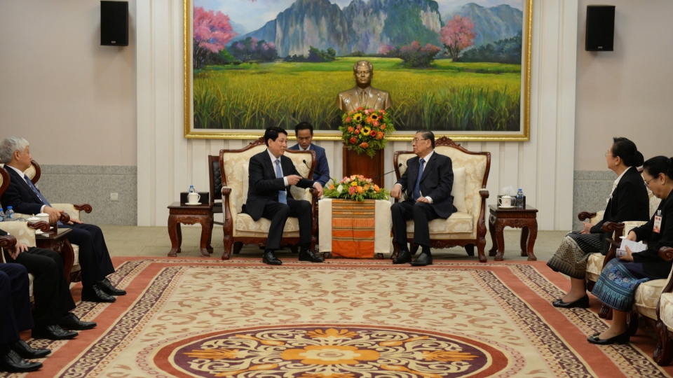 gap_lao_3.jpg