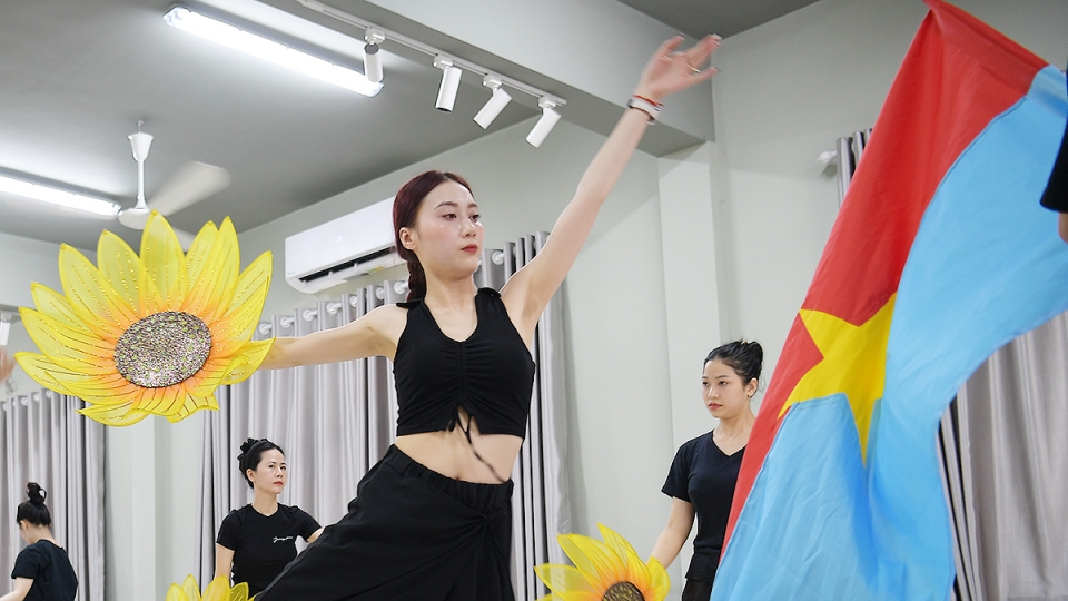 khuc_ca_khai_hoan_1.jpg