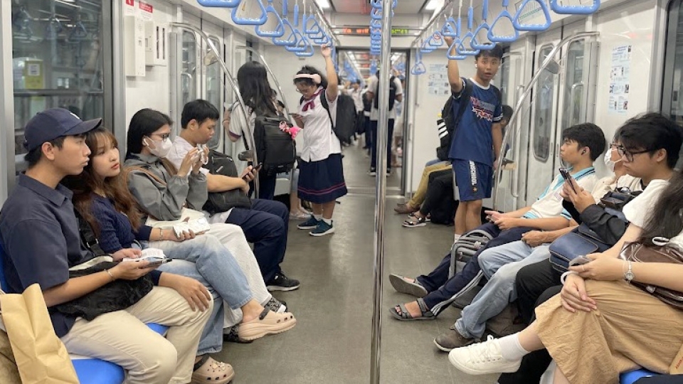 mien-phi-di-metro-xe-buyt-multipass-.jpg