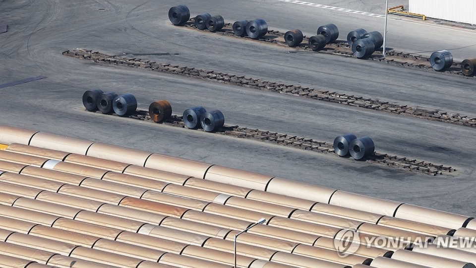 mot_co_so_san_xuat_thep_xuat_khau_cua_han_quoc_o_phia_nam_thu_do_seoul_anh_yonhap_news_20250418094542.jpg