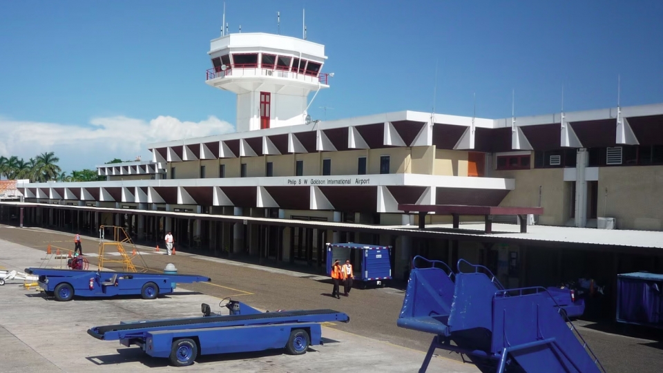 san bay quoc te Philip Goldson o Belize -Pgbk87.jpg