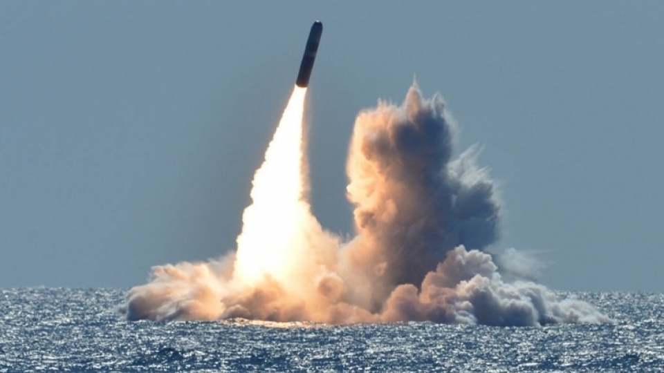 ten_lua_dan_dao_trident_defence.jpg