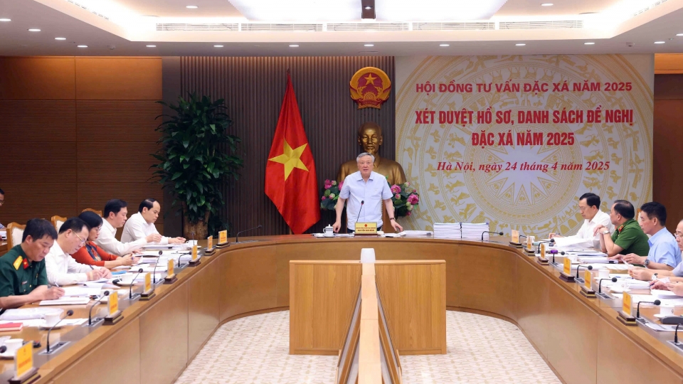 toan_canh_cuoc_hop.jpg
