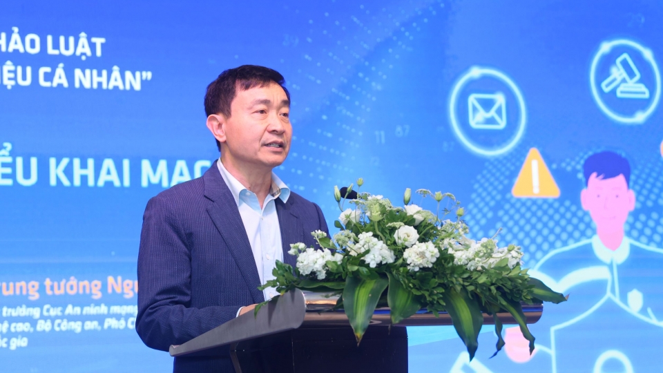 trung_tuong_nguyen_minh_chinh.jpg