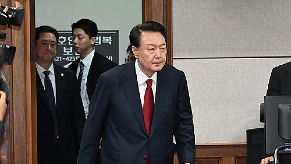 Cựu Tổng thống Yoon Suk Yeol đến Tòa trong phiên xét xử hình sự lần thứ 2 về tội danh_.jpg
