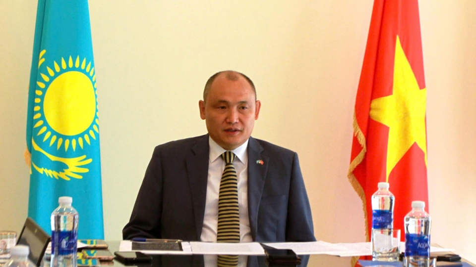 Kazakh Ambassador to Vietnam Kanat Tumysh.jpg