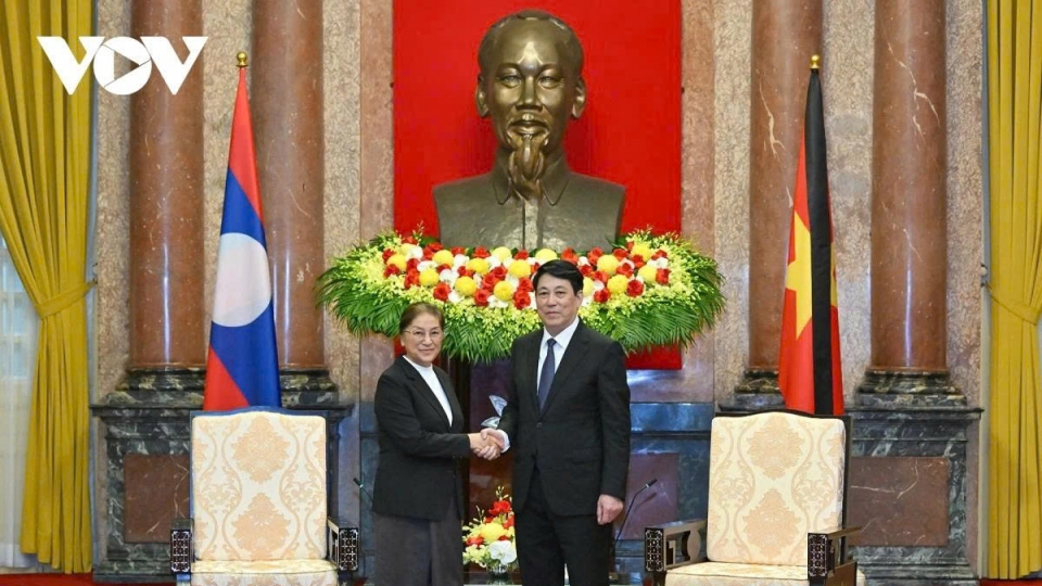 Lao vice president.jpg