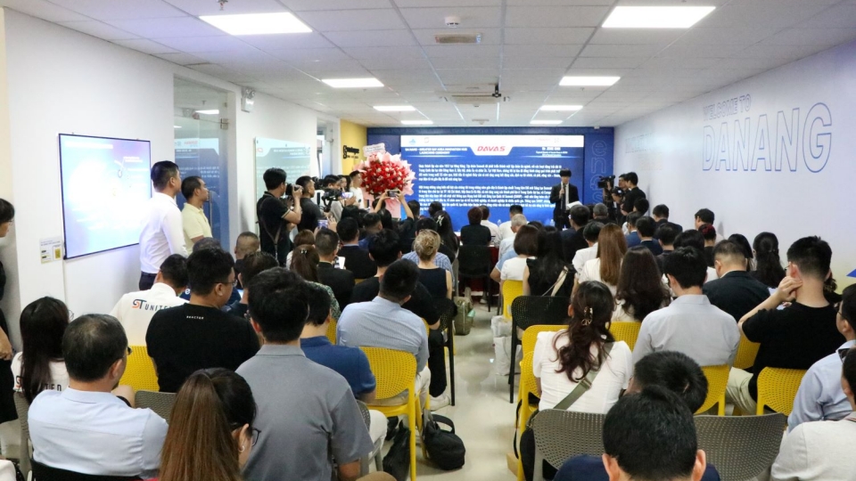 R﻿a mắt Không gian đổi mới sáng tạo Đà Nẵng - Vùng Vịnh lớn Trung Quốc.JPG