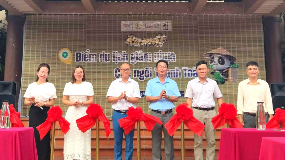 Ra mắt “Điểm du lịch giảm nhựa” tại Cầu ngói Thanh Toàn.jpg