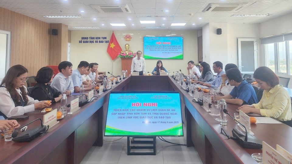 Sau sap nhap Kon tum nganh giao duc tinh Quang Ngai.jpg