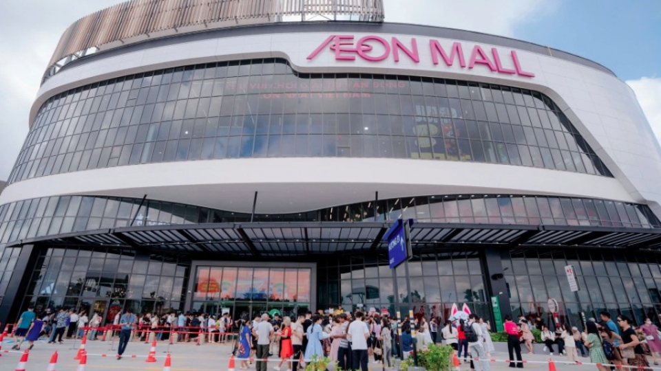 Japanese retailers deepen presence in Vietnam’s consumer market