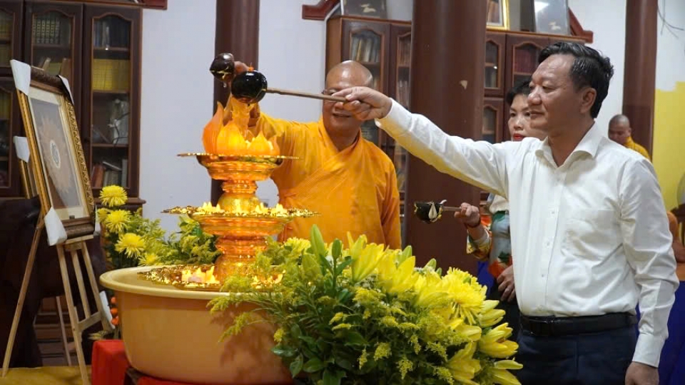 Vietnamese Buddhists in Laos celebrate Lord Buddha’s birth anniversary 2.jpg