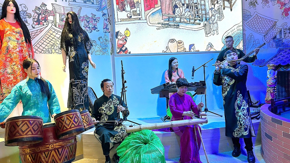 ava_trinh_dien_am_nhac_truyen_thong_viet_nam_tai_expo_2025_anh_vov_tokyo.jpg