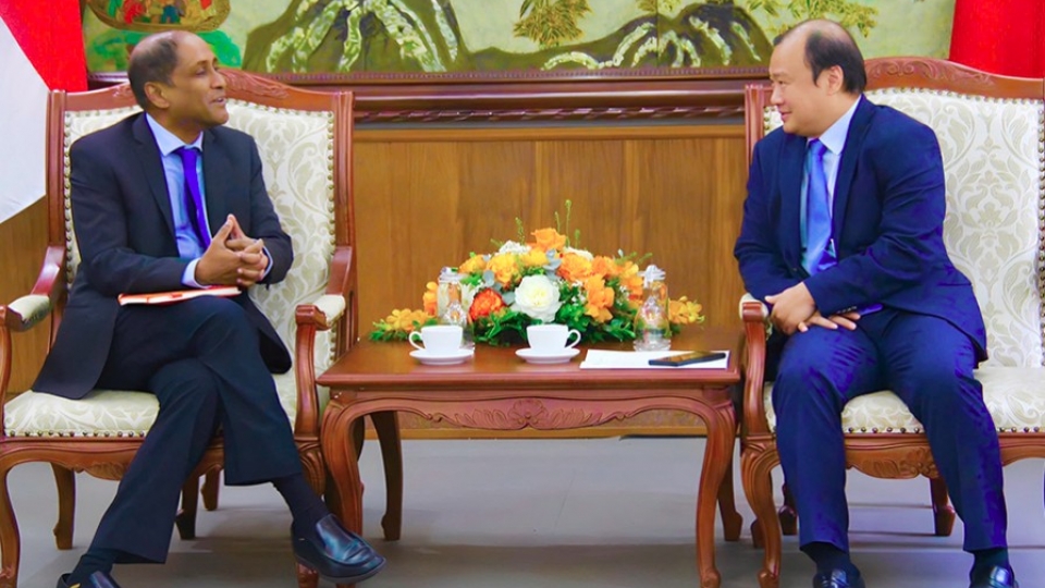 Vietnam and Singapore bolster culture, sport, tourism cooperation