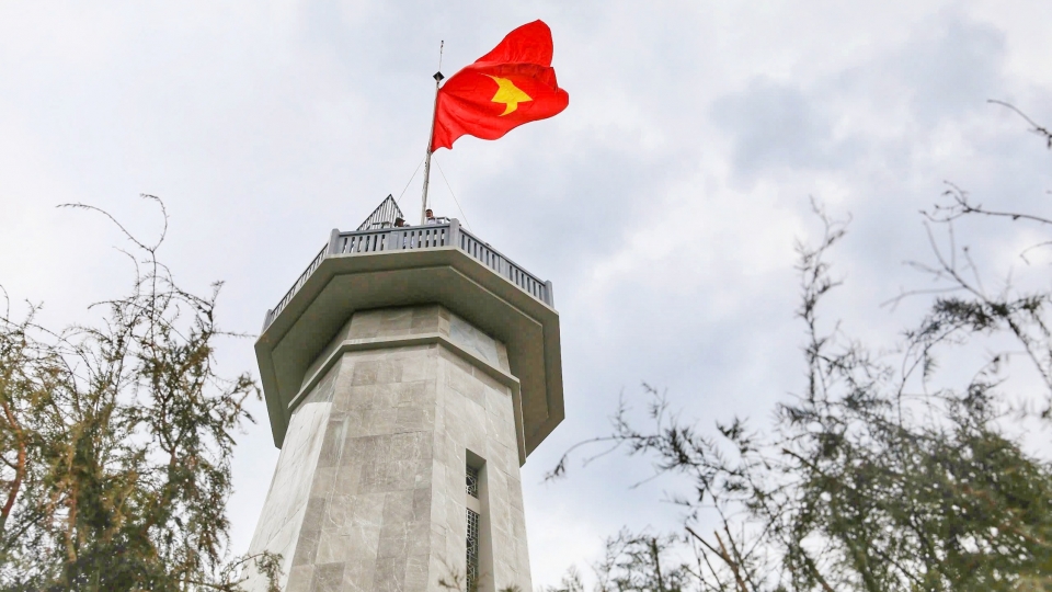 cot_co_co_tong_chieu_cao_4519_met.jpg