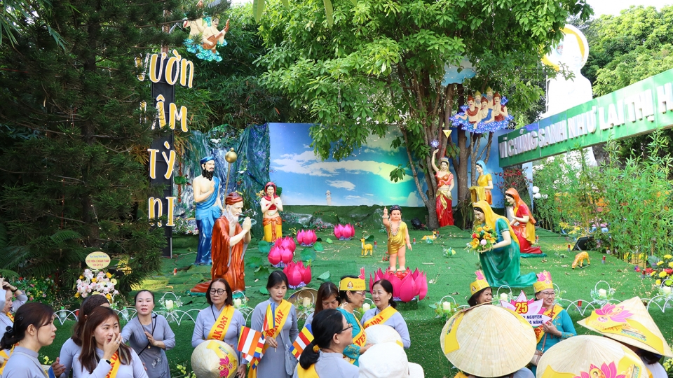 dai_le_phat_dan_dien_ra_trong_khong_khi_han_hoan.jpg