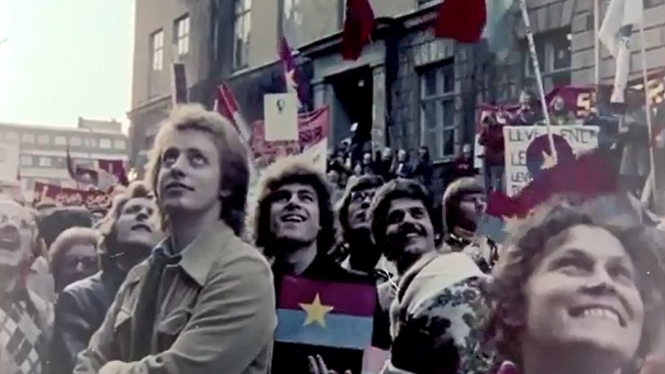 dan Thuy Dien ung ho Viet Nam 30-4-1974, Stockholm -Victory Vietnam.jpg