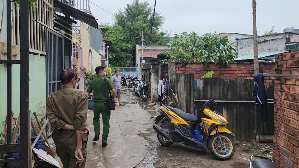 Vụ cháy nhà khiến 3 người thương vong ở TP.HCM nghi do phóng hỏa