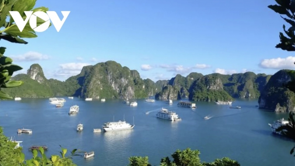 UK media hails thriving Vietnam amid Asian tourism boom