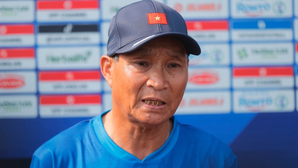 hlv_mai_duc_chung_noi_ly_do_goi_nhieu_cau_thu_tre_len_tuyen_2.jpeg