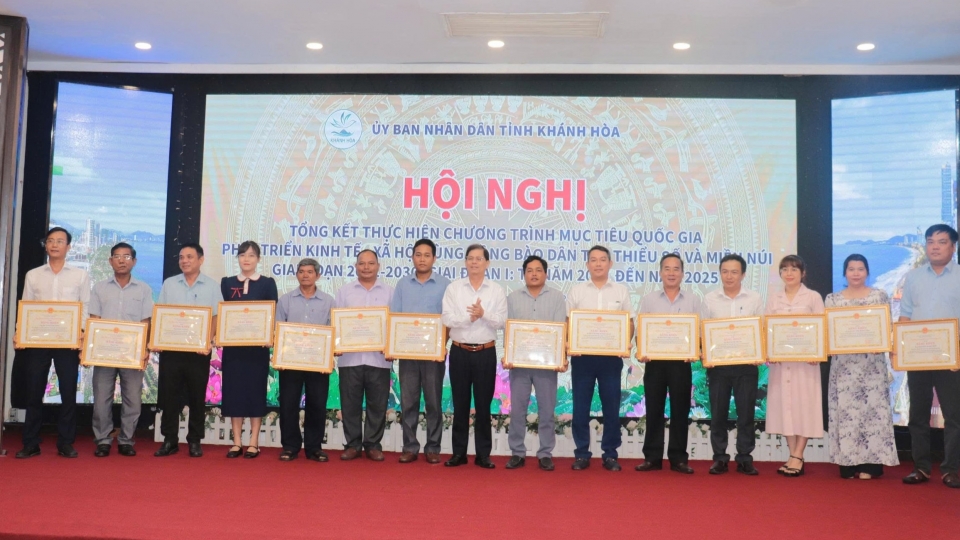 hoi nghi dan toc 2.jpg