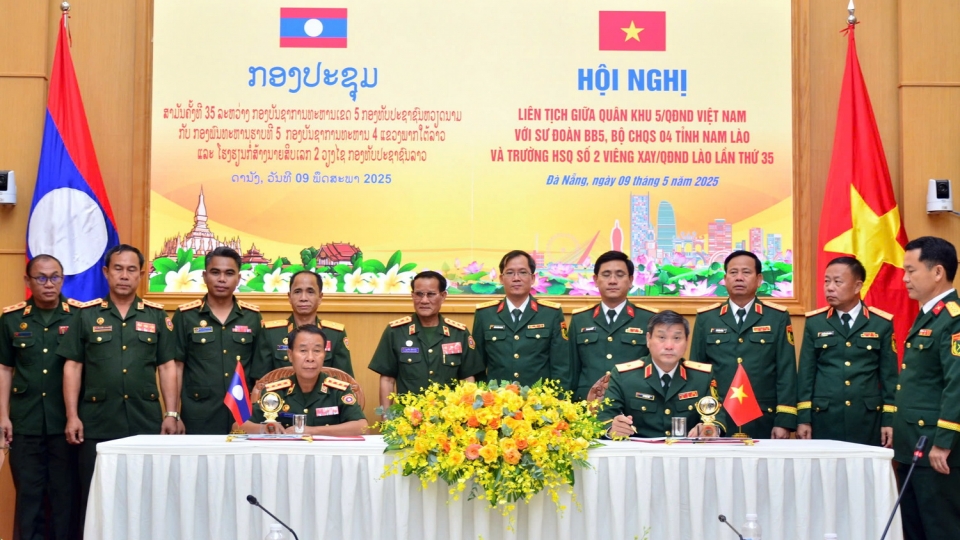 Hồi hương hài cốt liệt sĩ quân tình nguyện Việt Nam hi sinh tại Lào