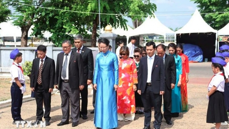 laos.jpg