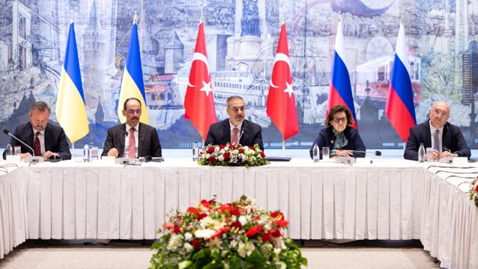 nga_ukraine_dam_phan_tai_istanbul.jpg