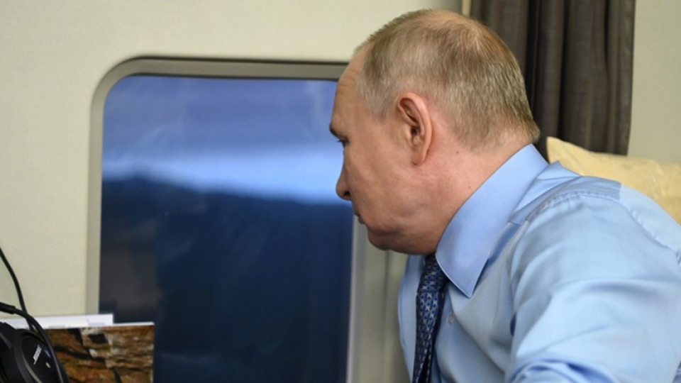 putin_tren_truc_thang.jpg