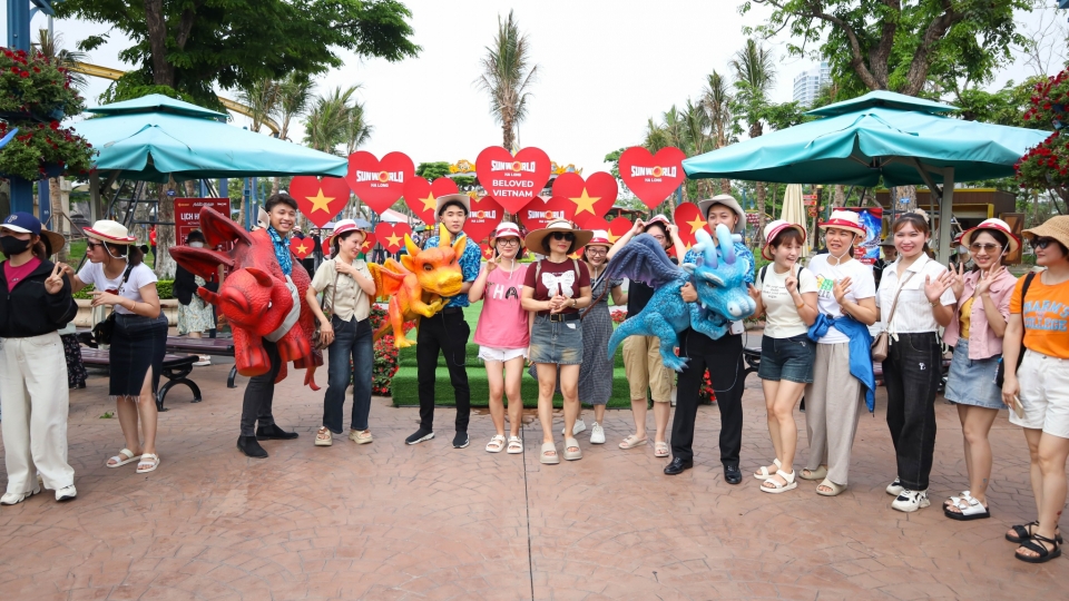 rs-tu_30_4_den_02_5_tinh_quang_ninh_don_790.000_luot_khach_du_lich_.jpg