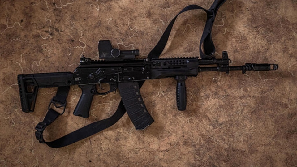 sung AK-12 thu duoc cua linh Trieu Tien o Kursk, vu khi Trieu Tien -washington post.jpg