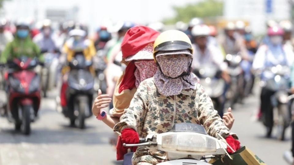 thoi tiet nang nong.jpg