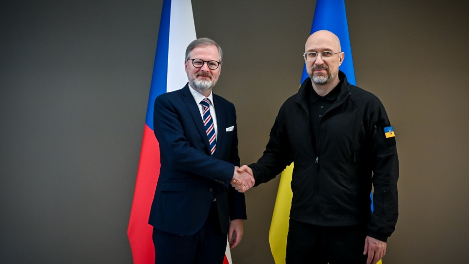 thu_tuong_sec_petr_fiala_trai_va_thu_tuong_ukraine_shmyhal_anh-ods.cz_.jpg