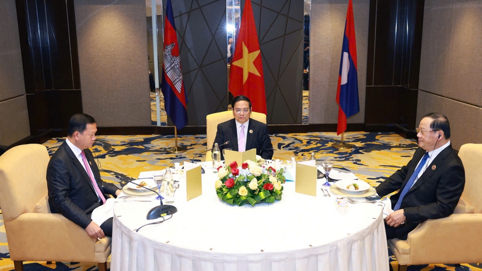 thu_tuong_viet_nam_-_lao_-_campuchia_2.jpg