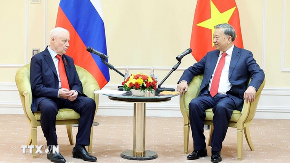 Tổng Bí thư gặp Chủ tịch Đảng "Nước Nga Công bằng-Những người yêu nước-Vì sự thật"