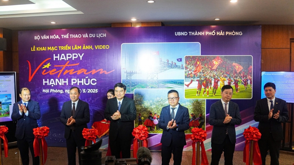 trong_khuon_kho_dien_dan_con_co_trien_lam_anh_video_viet_nam_hanh_phuc_-_happy_vietnam_do_bo_van_hoa_the_thao_va_du_lich_tco_chuc.jpg